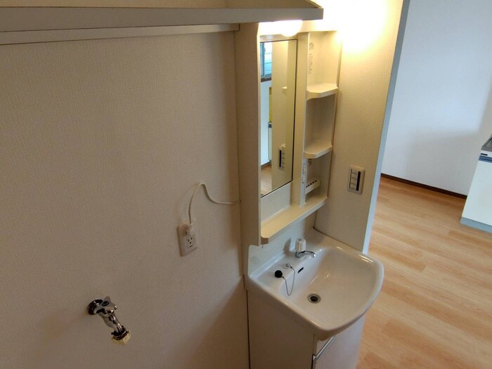 物件内観写真11　(洗面)