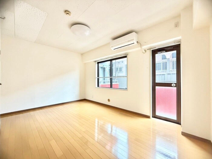 物件内観写真6　(居室)