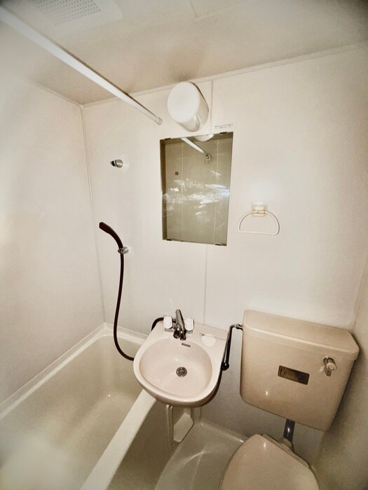 物件内観写真9　(洗面)