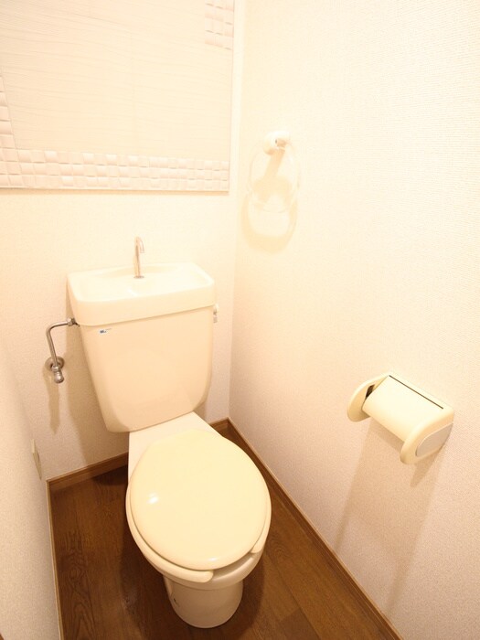 物件内観写真15　(トイレ)