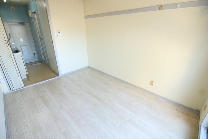 物件内観写真10　(居室)