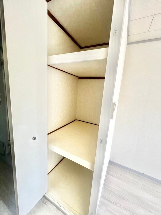 物件内観写真10　(収納)