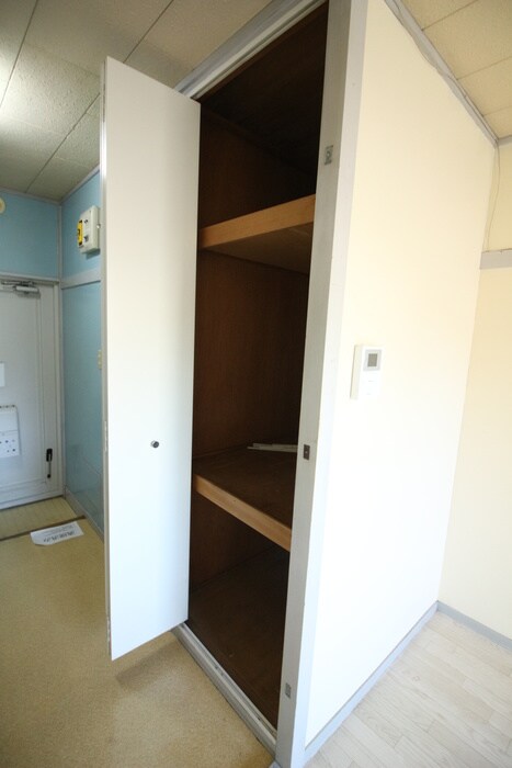 物件内観写真11　(収納)