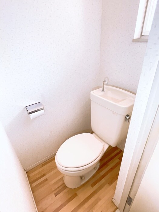 物件内観写真11　(トイレ)