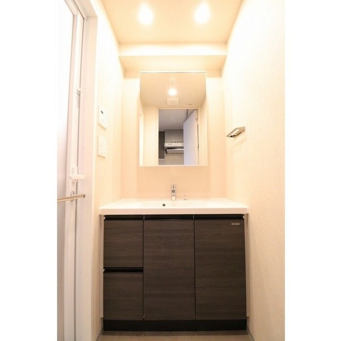 物件内観写真11　(洗面)