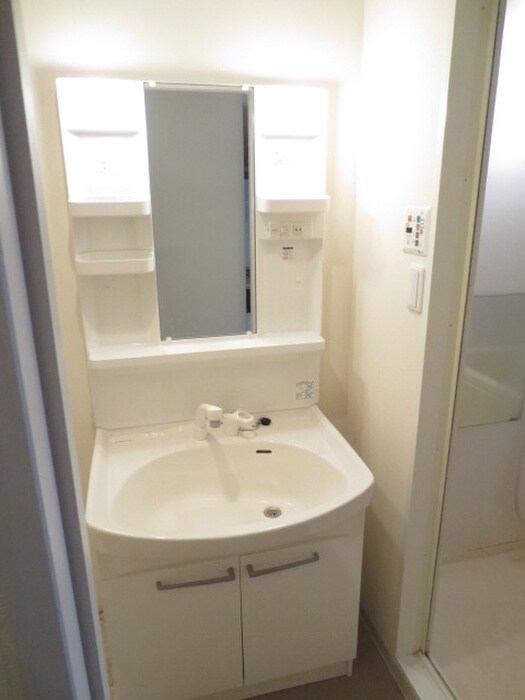 物件内観写真12　(洗面)