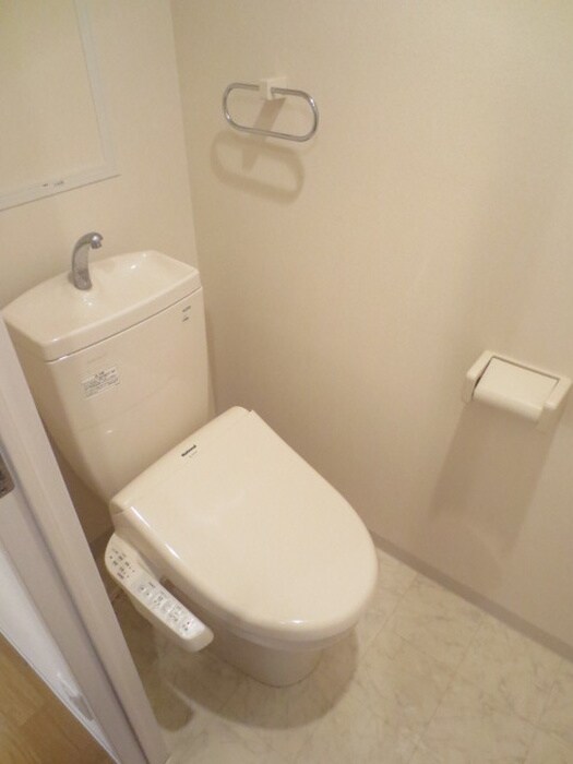 物件内観写真14　(トイレ)