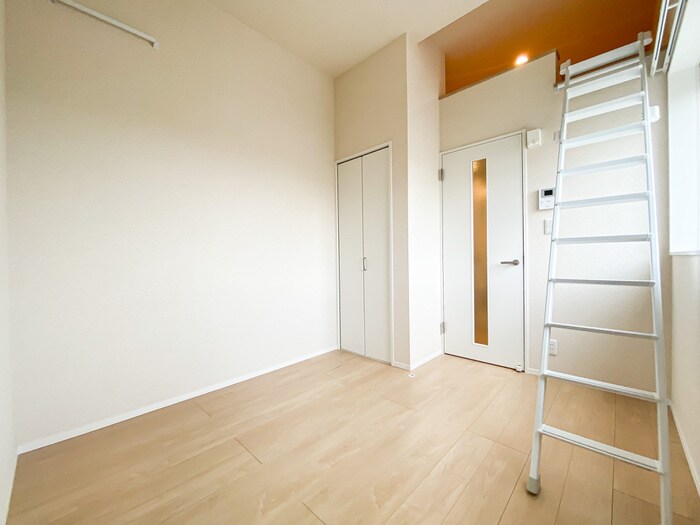 物件内観写真8　(居室)