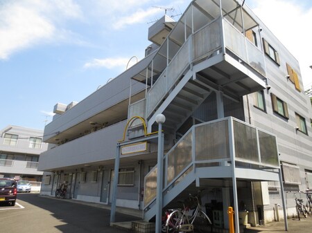 シャンス東寺尾中台３号棟外観写真