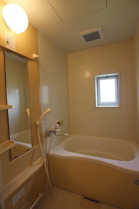 物件内観写真10　(バス／シャワールーム等)