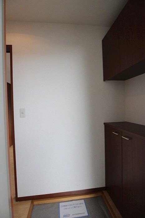 物件内観写真18　(靴箱)