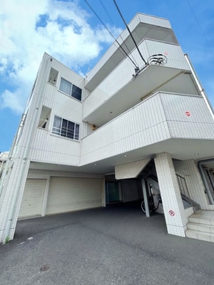 グラフティ－マンション６外観写真