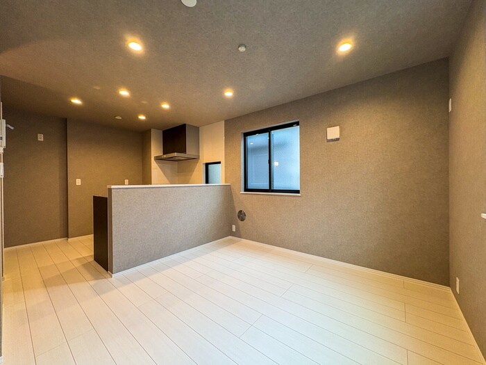 物件内観写真5　(居室)