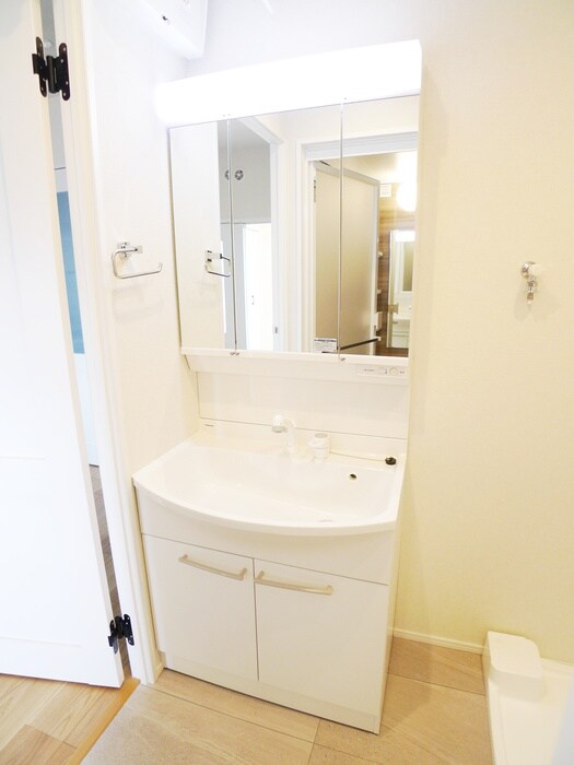 物件内観写真9　(洗面)