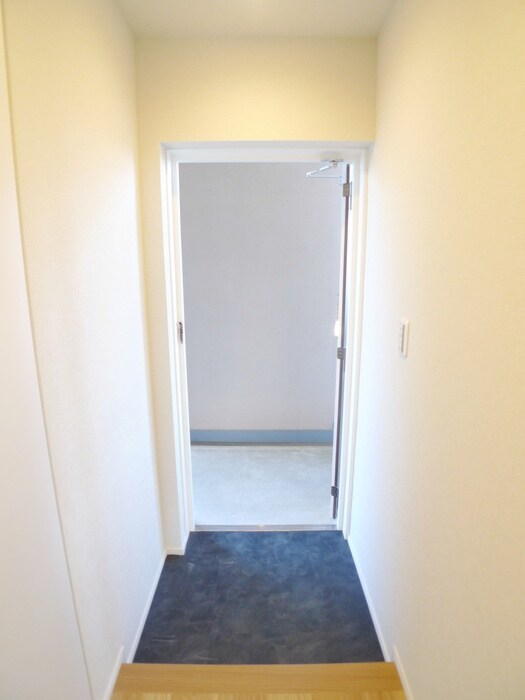 物件内観写真14　(玄関)