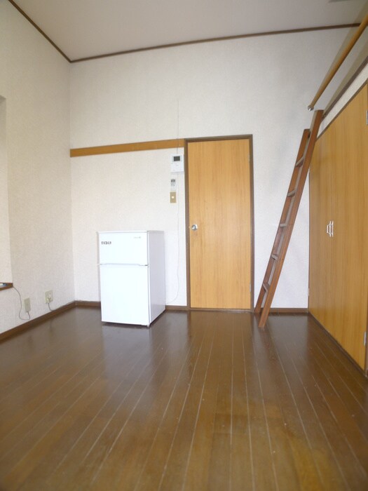 物件内観写真9　(居室)