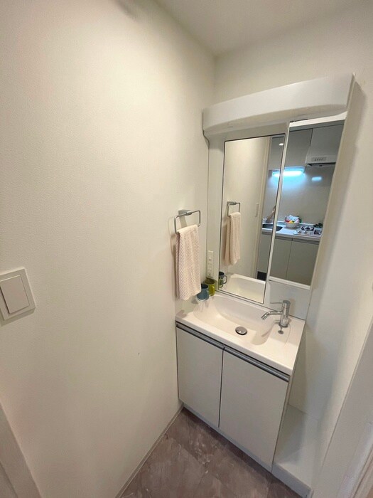 物件内観写真15　(洗面)