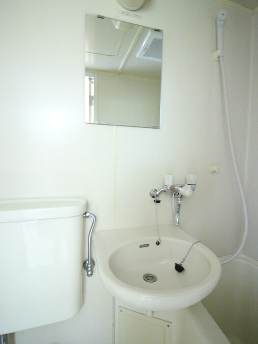 物件内観写真9　(洗面)