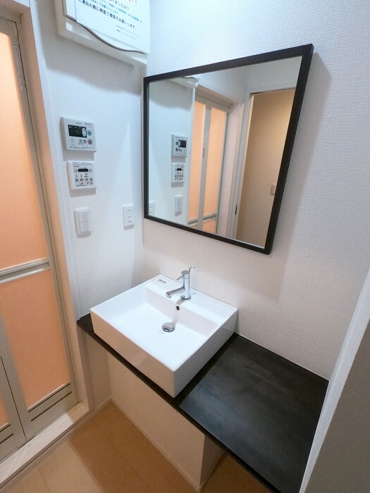 物件内観写真15　(洗面)