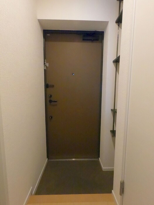 物件内観写真18　(玄関)