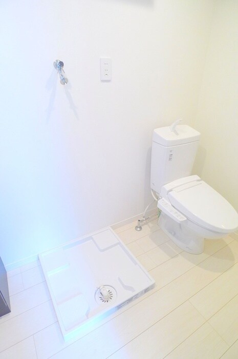 物件内観写真12　(洗濯機置場)