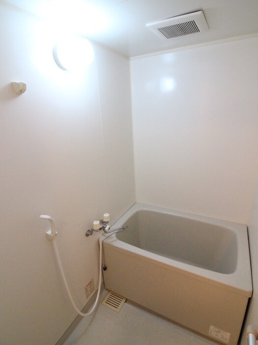 物件内観写真12　(バス／シャワールーム等)