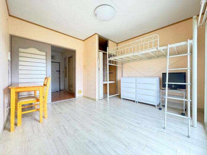 物件内観写真7　(居室)