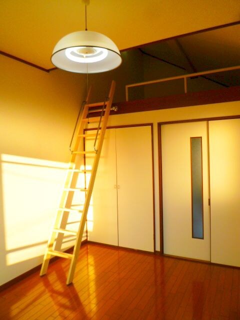 物件内観写真4　(居室)