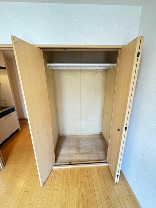 物件内観写真12　(収納)