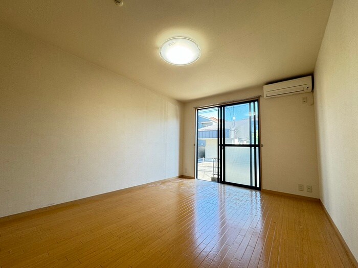 物件内観写真13　(居室)