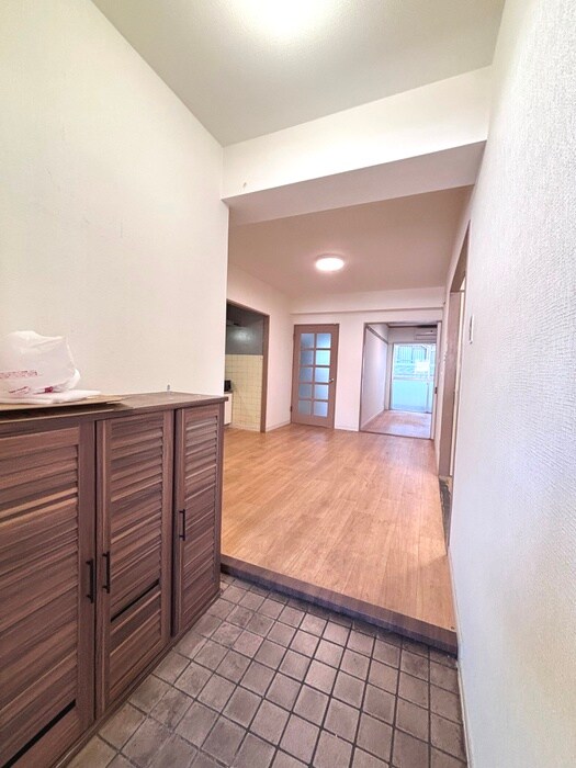 物件内観写真18　(廊下)