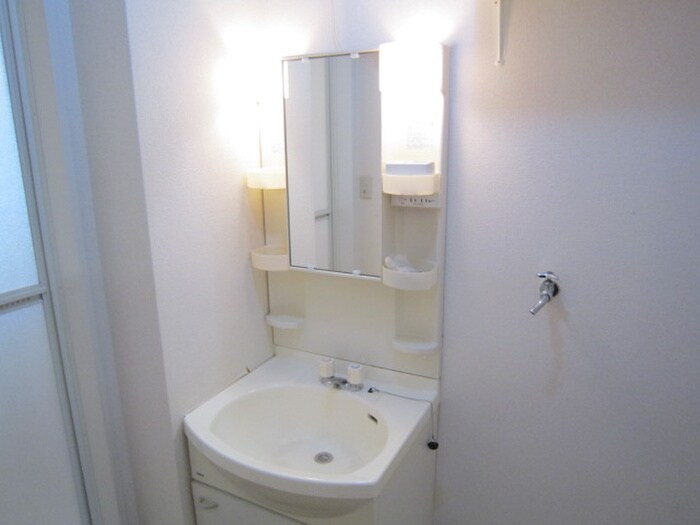 物件内観写真13　(収納)