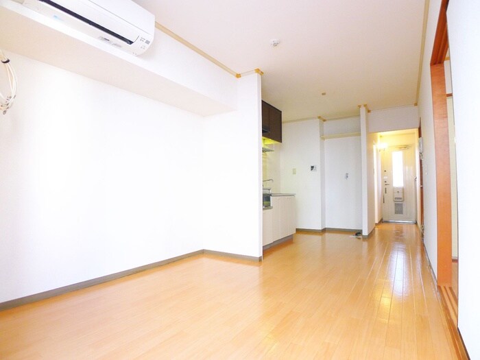 物件内観写真5　(居室)