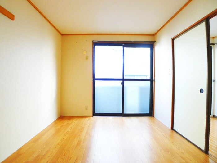 物件内観写真6　(居室)