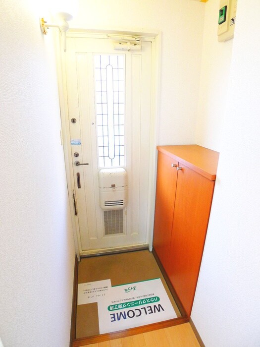 物件内観写真15　(玄関)