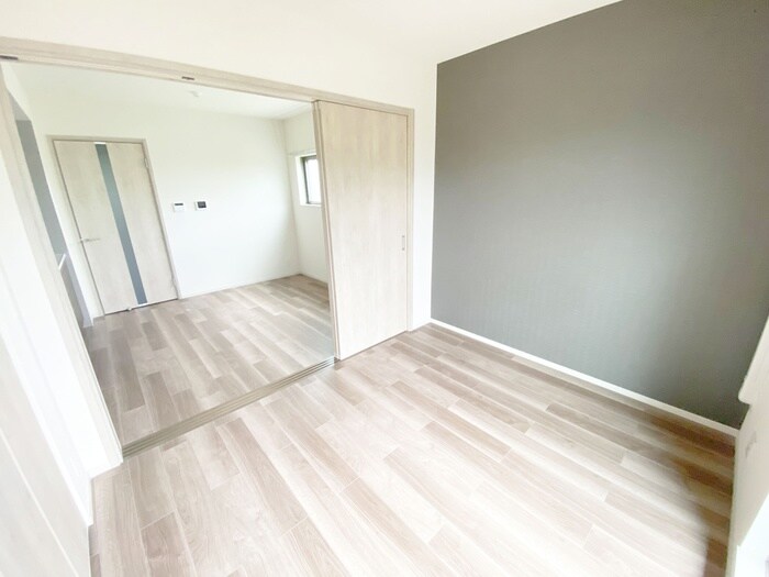 物件内観写真10　(居室)