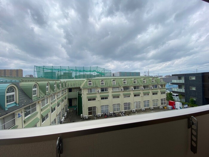 物件内観写真22　(室内からの展望)