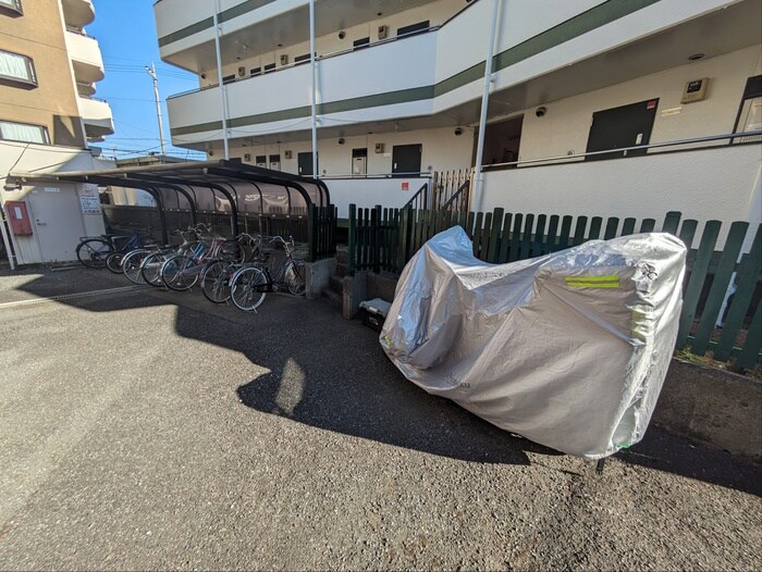 物件外観写真6　(駐輪場)