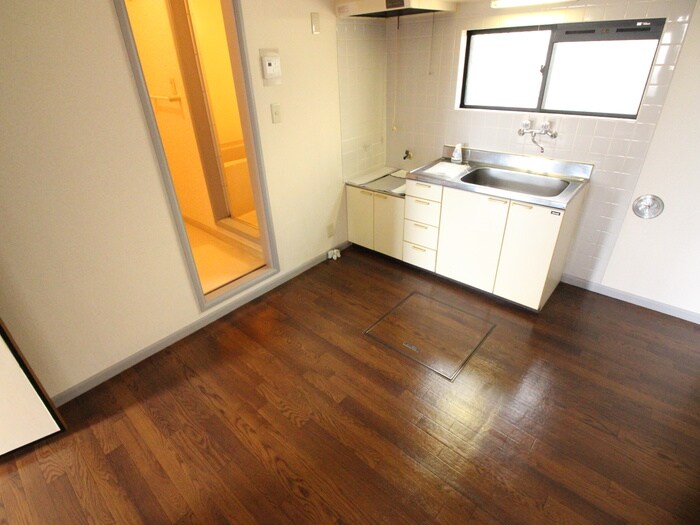 物件内観写真8　(居室)