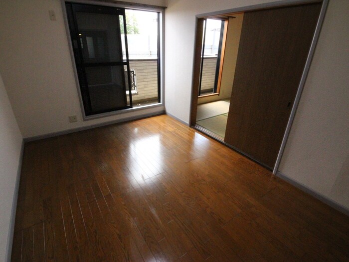 物件内観写真9　(居室)