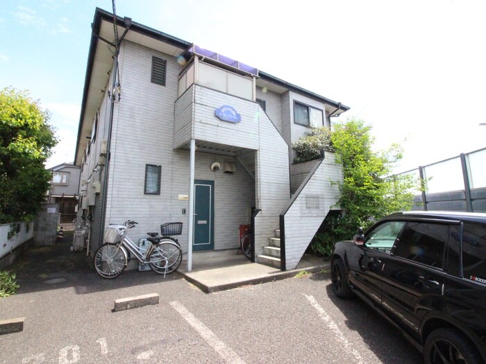 物件外観写真3　(駐車場)