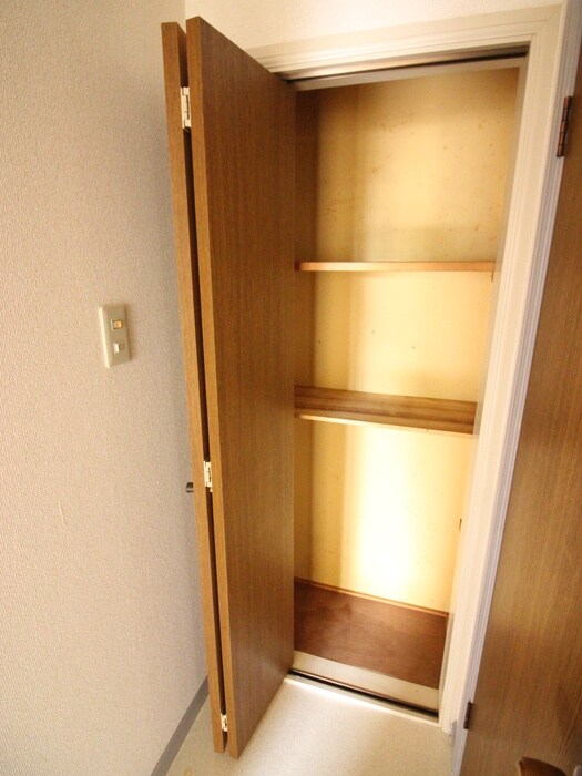 物件内観写真17　(収納)