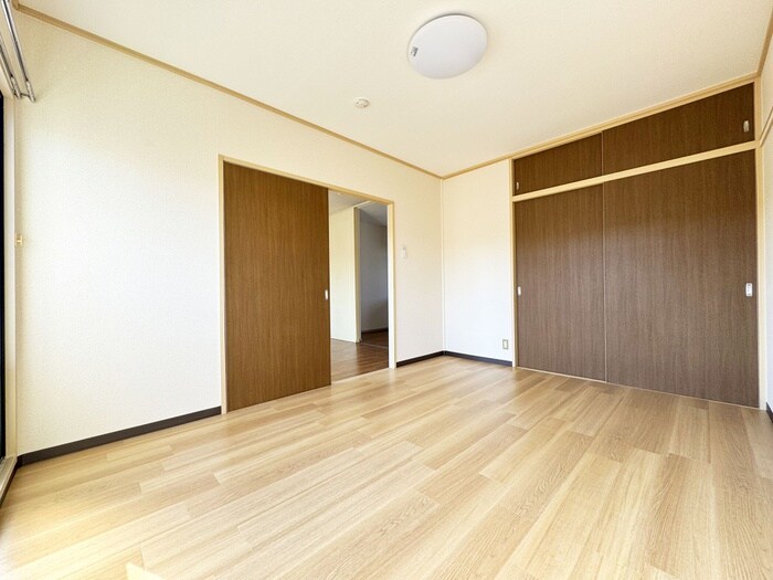 物件内観写真6　(居室)