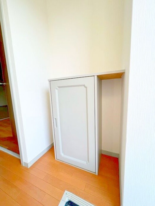 物件内観写真9　(靴箱)
