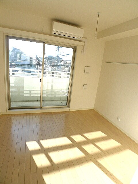 物件内観写真6　(居室)