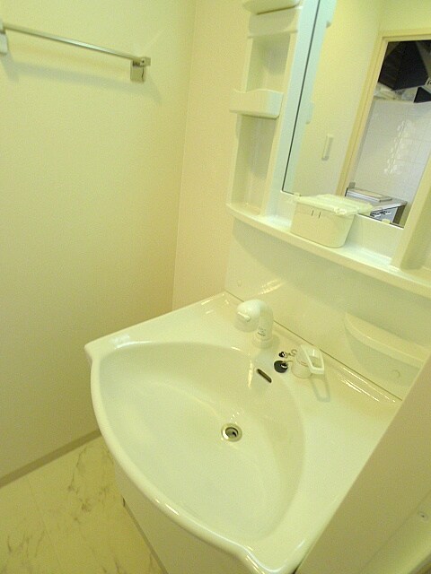 物件内観写真10　(洗面)