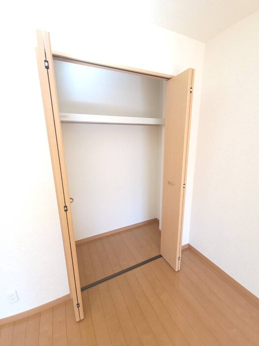 物件内観写真10　(収納)