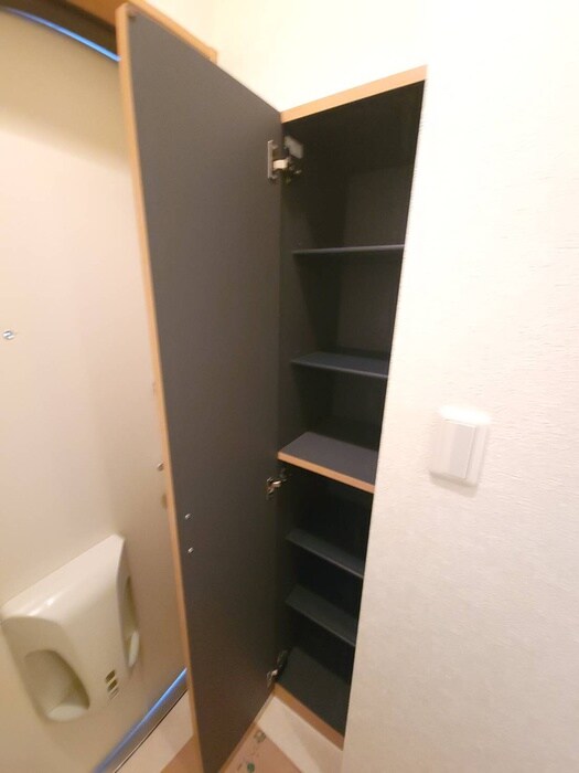 物件内観写真15　(靴箱)