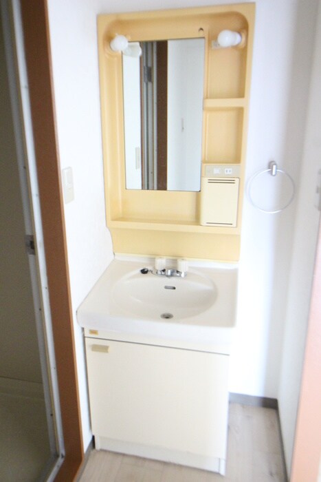 物件内観写真11　(洗面)