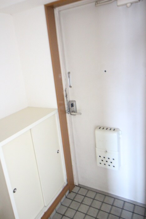 物件内観写真15　(玄関)